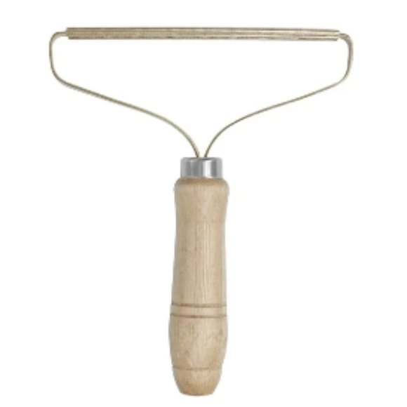 The Best Pet Hair Remover Money Can Buy! - Picture 3 of 4